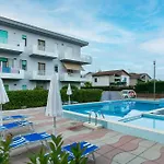 Condominio Mara